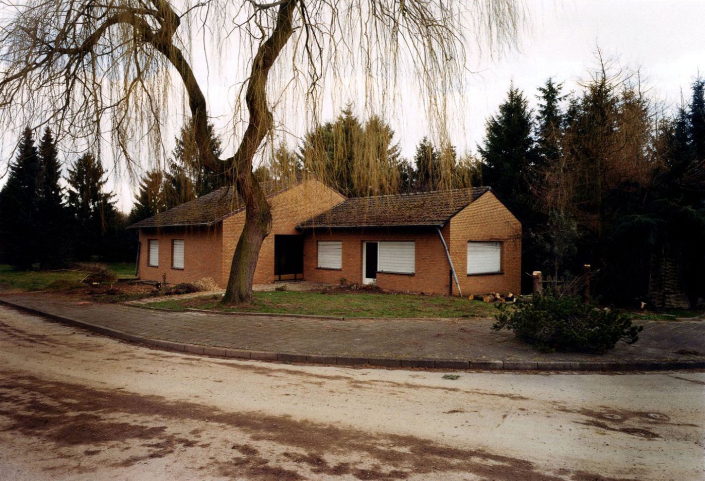 Laurenz Berges: Etzweiler, Limited Edition (with Type-C Print)