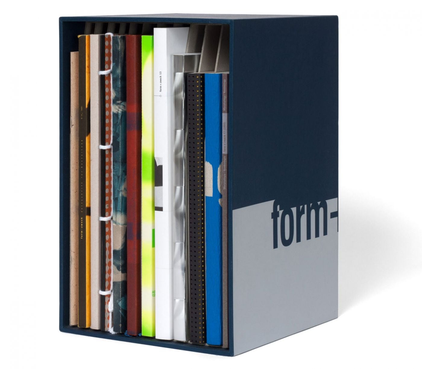 Form + Zweck: Zeitschrift für Gestaltung, Special Boxed Set of Issues 1-17 (12 Volumes)