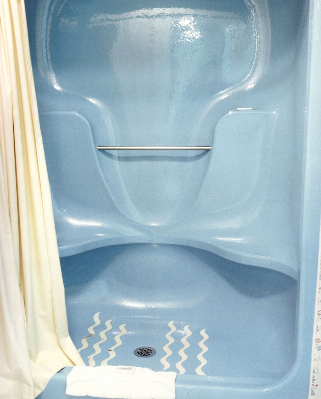 Katharina Bosse: Surface Tension