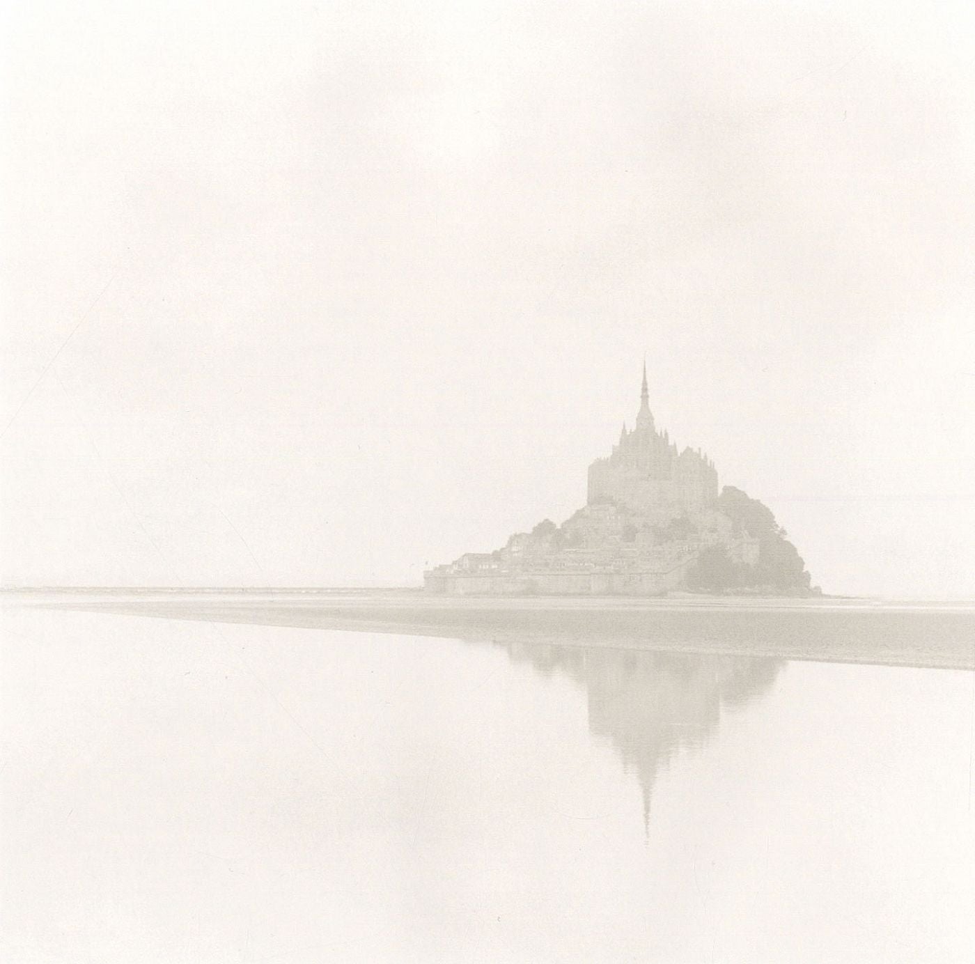 Michael Kenna: France, Limited Edition of 250 (in Clamshell Box) [SIGNED]