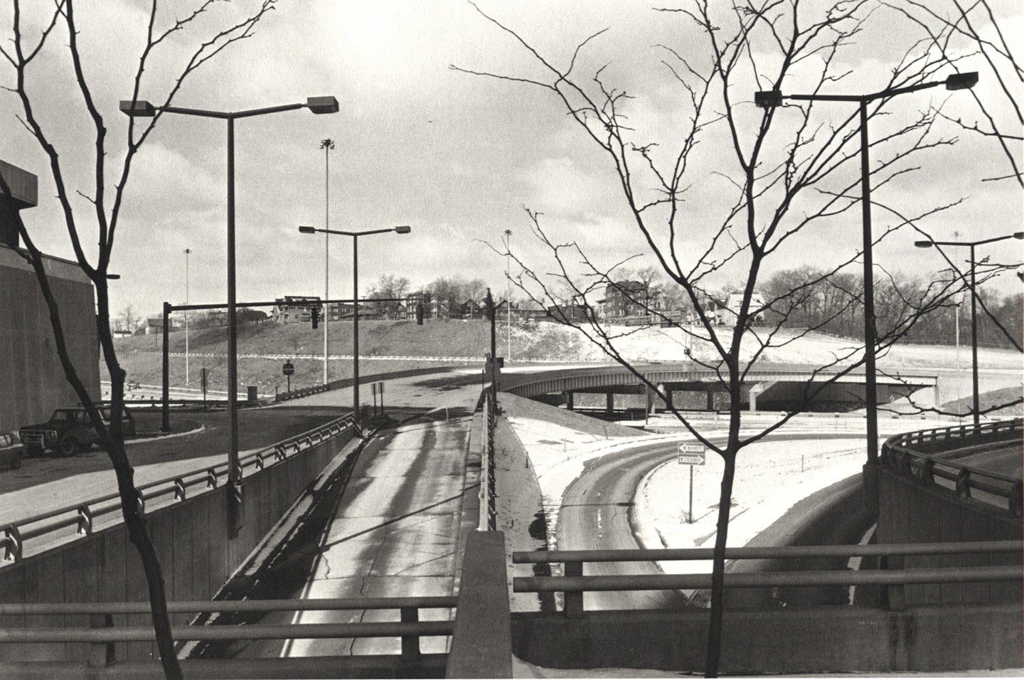 Lee Friedlander: Factory Valleys: Ohio and Pennsylvania (Special Limited Edition with One Vintage Gelatin Silver Print)
