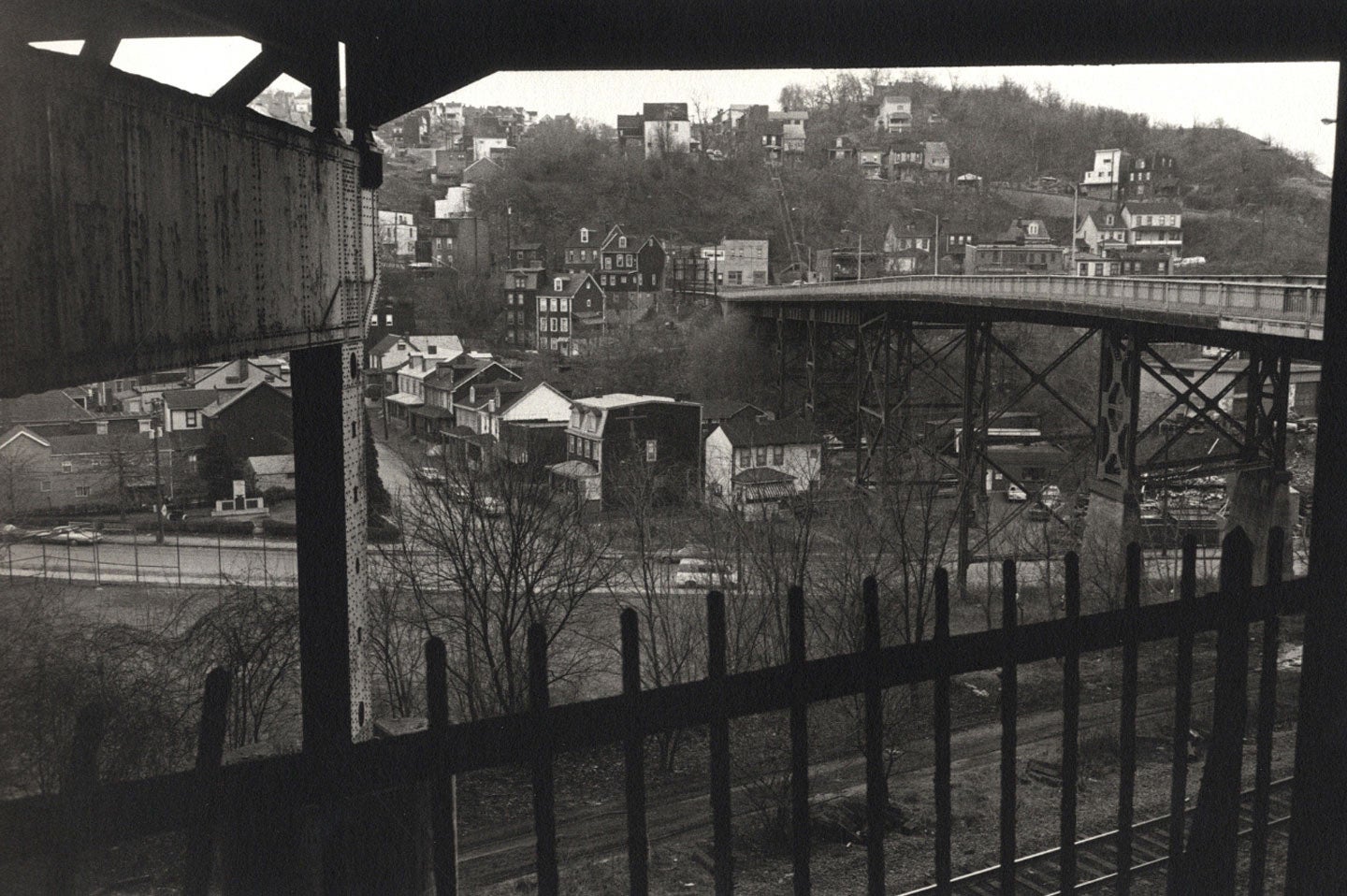 Lee Friedlander: Factory Valleys: Ohio and Pennsylvania (Special Limited Edition with One Vintage Gelatin Silver Print)