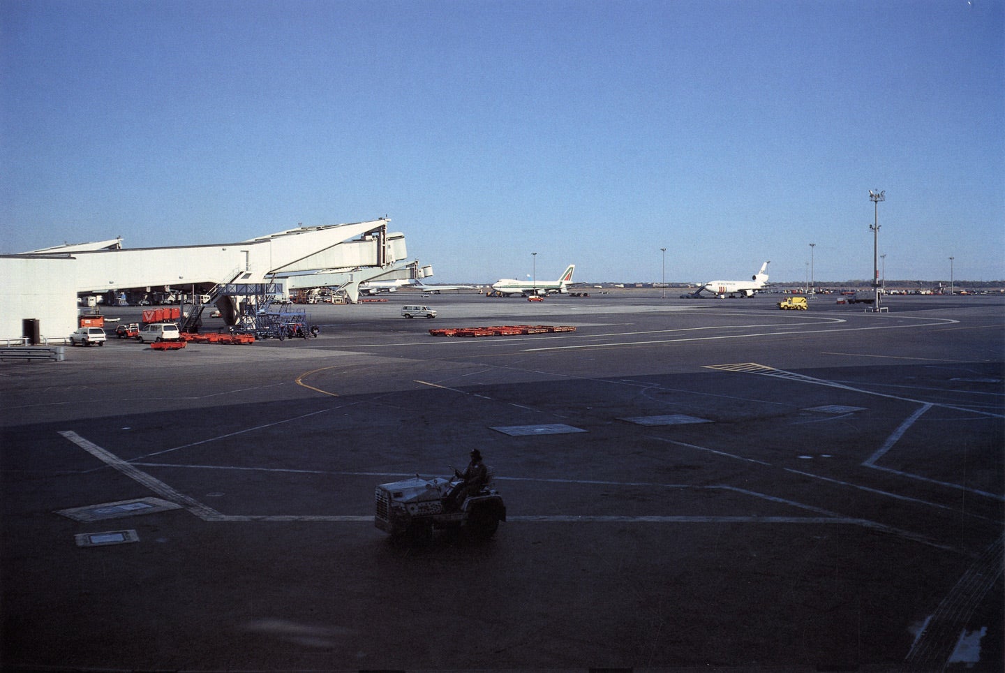 Peter Fischli and David Weiss: Airports
