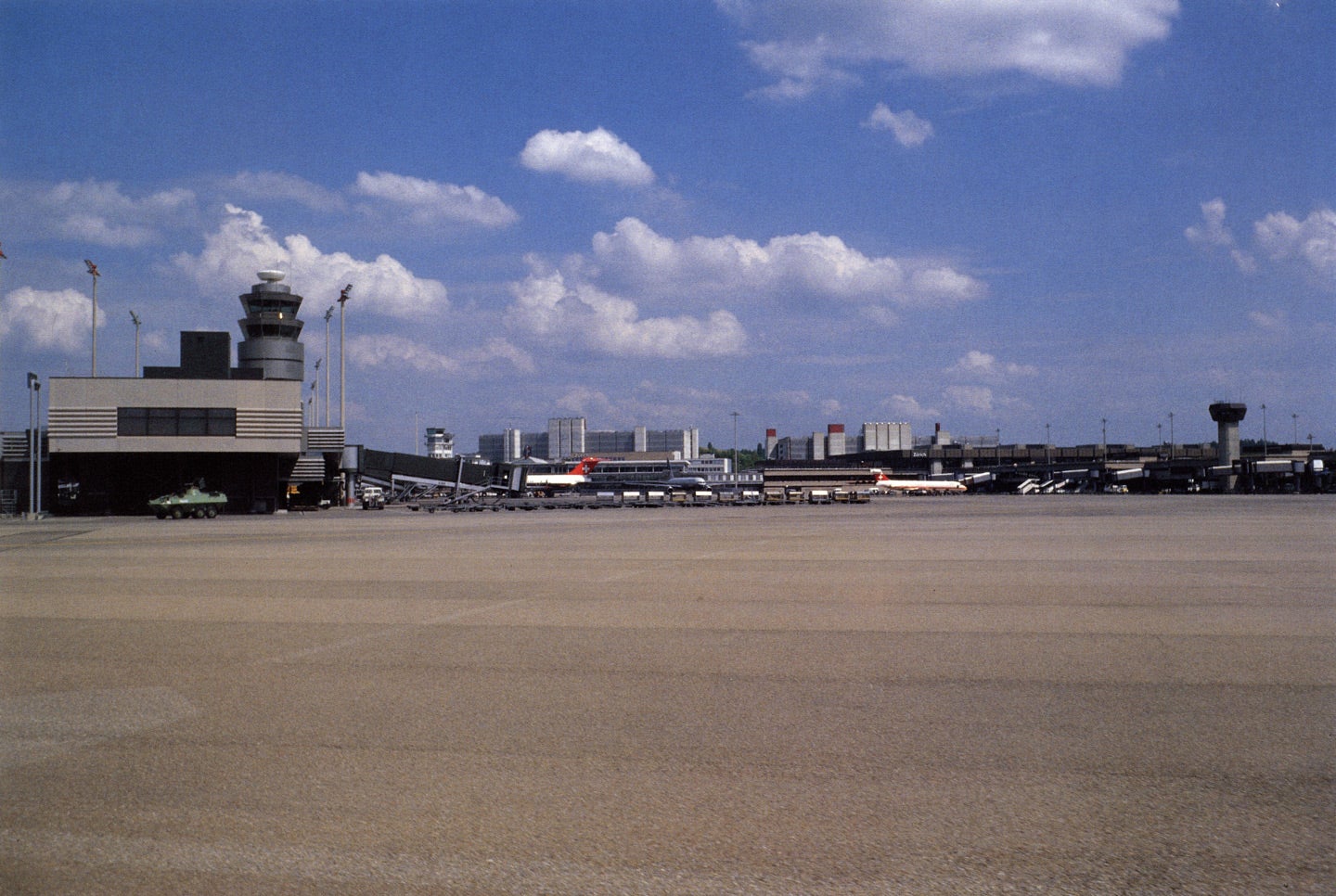 Peter Fischli and David Weiss: Airports