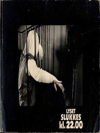 Item #112792 Morten Bo: Lyset Slukkes kl. 22.00 (Lights Out at 10:00 pm). Morten BO